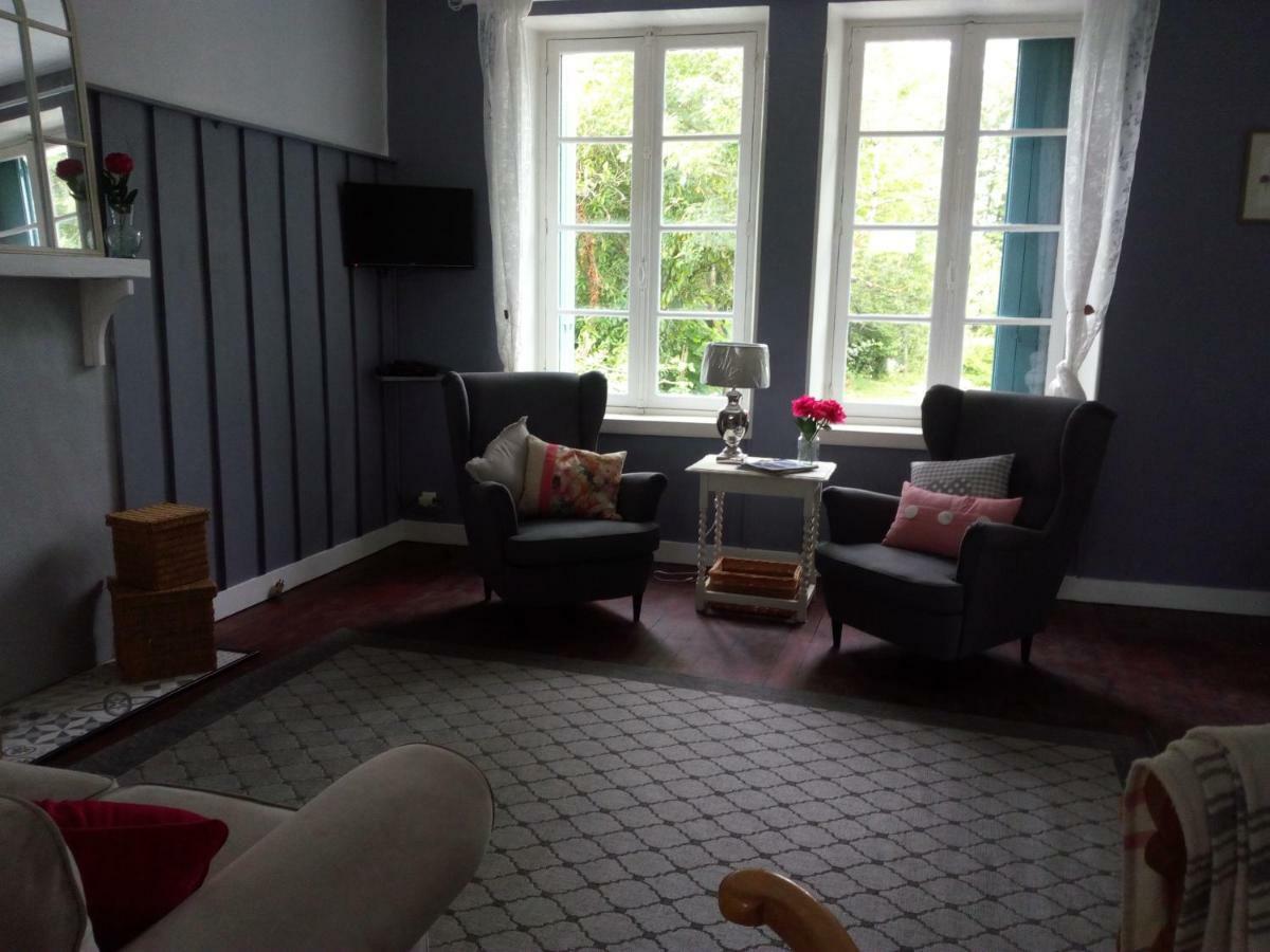 Chalais Le Fagnard住宿加早餐旅馆 外观 照片